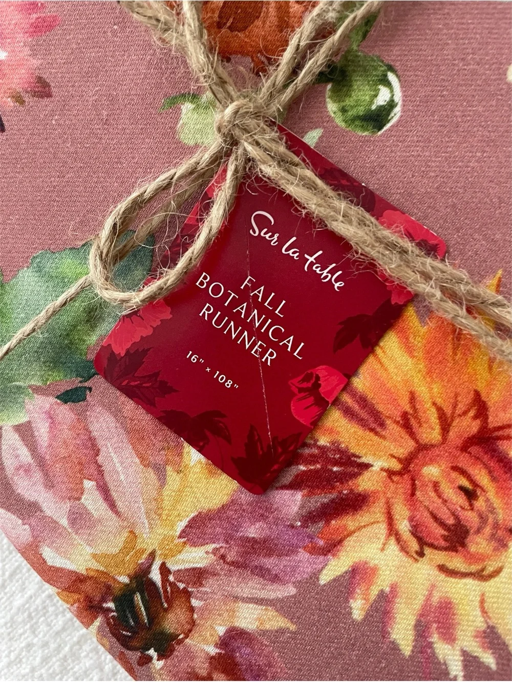 NWT Sur La Table Fall Botanical Table Runner 108